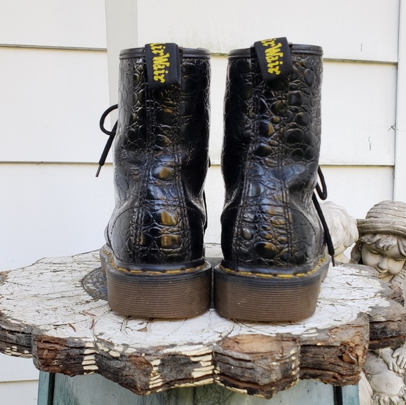 Vintage England Crocodile Dr Martens Combat Boots - Picture 5 of 8